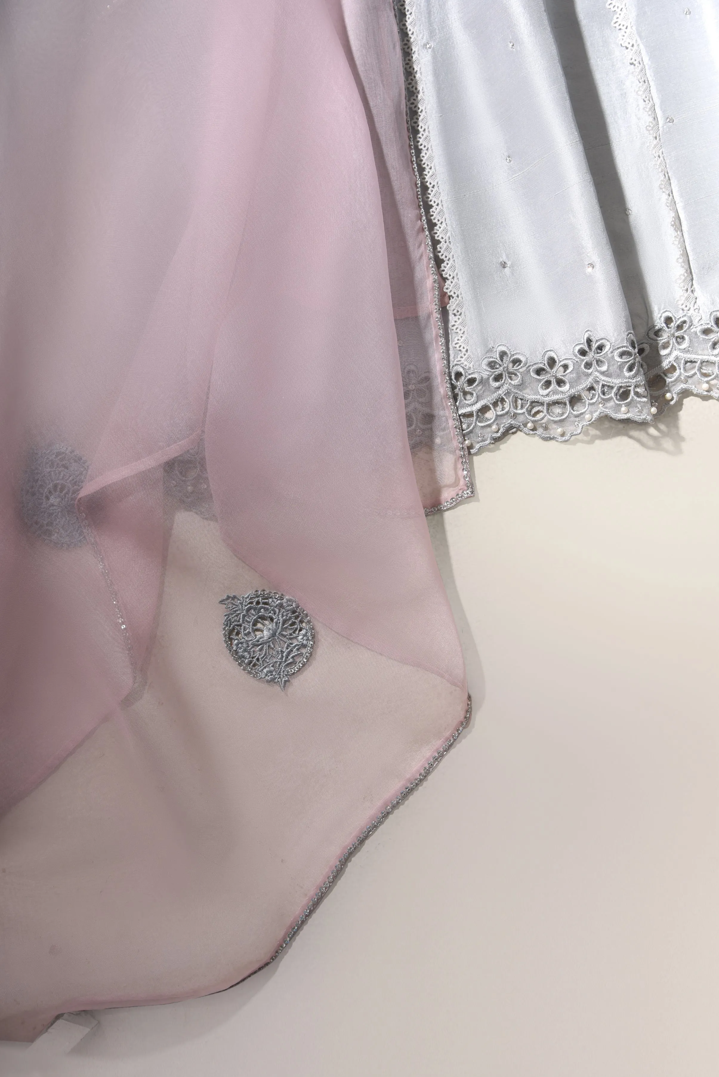( NEW ) Avana Grey