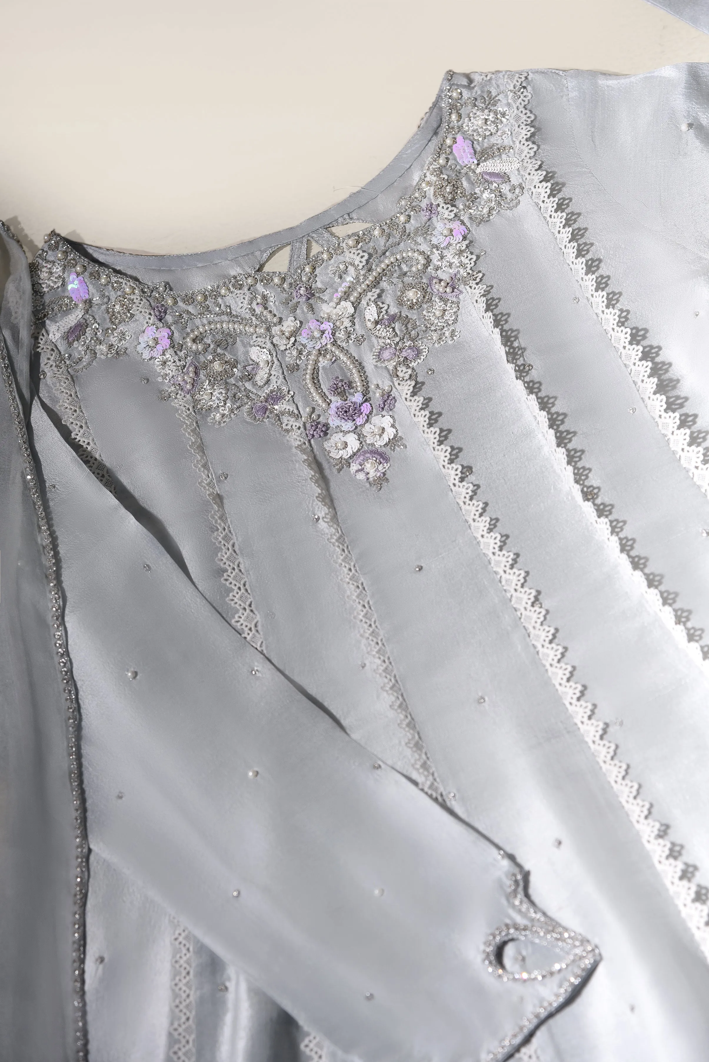 ( NEW ) Avana Grey